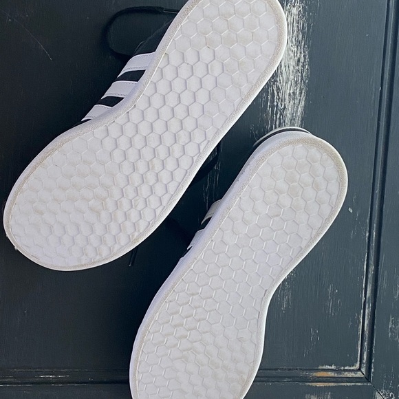 Adidas youth size4 sneakers like new worn 1x. - Picture 2 of 5